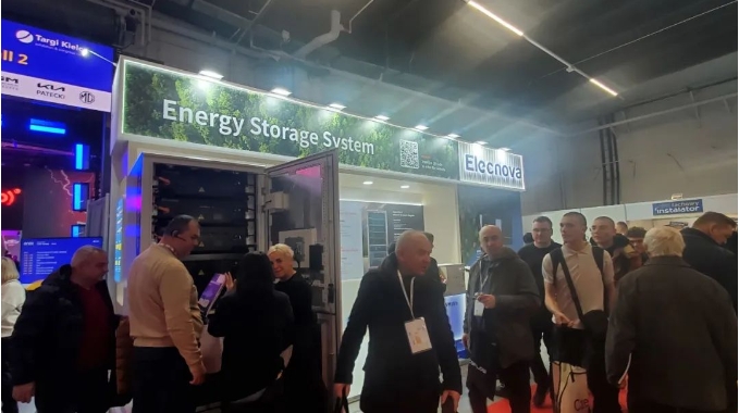 17401305301383367735.jpg 波蘭展會2.jpg